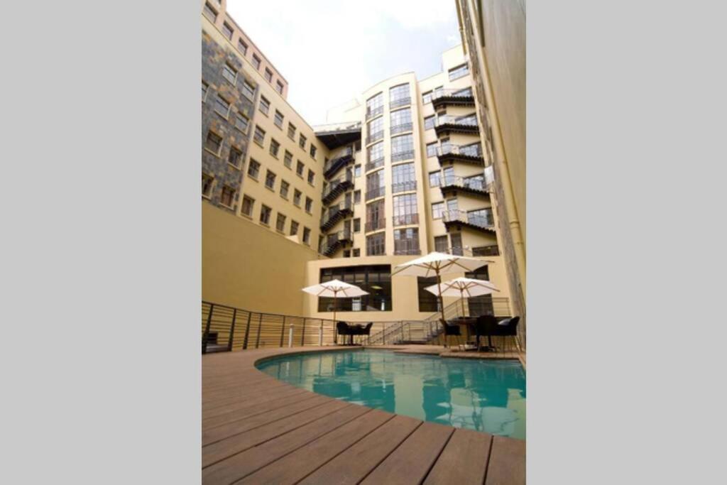 Mabungubwe Hotel Apartments - Home Away From Home Johannesburg Exterior foto