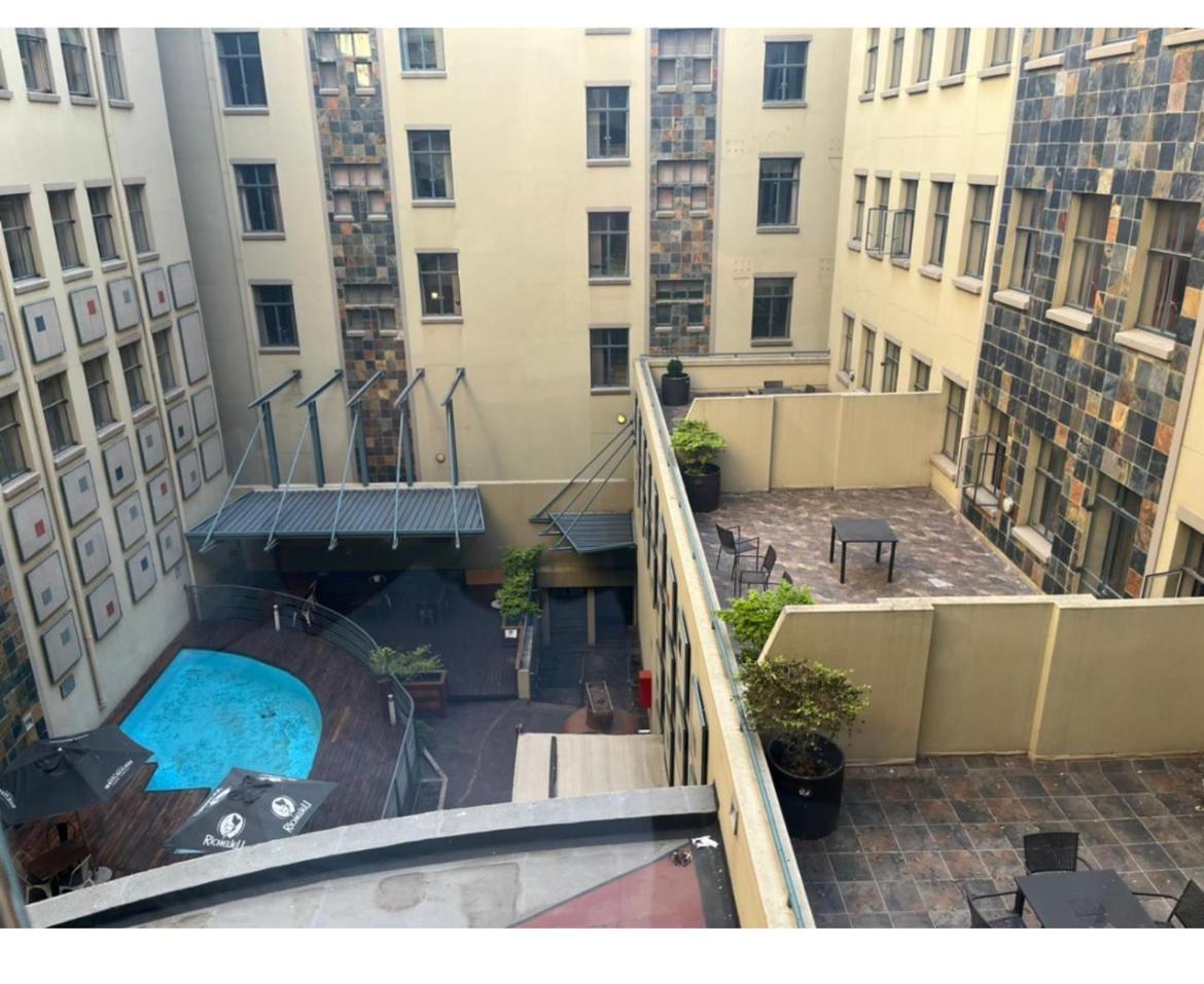 Mabungubwe Hotel Apartments - Home Away From Home Johannesburg Exterior foto